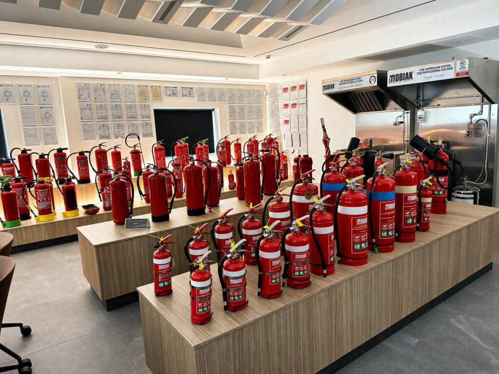 Fire extinguishers and kitchen suppression systems - Gateway Fire N.V. Suriname
